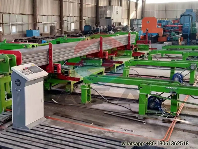 Pipeline automatic palletizing and bundling equipment